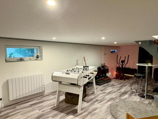 Maison de ville avec terrasse jardin et garage