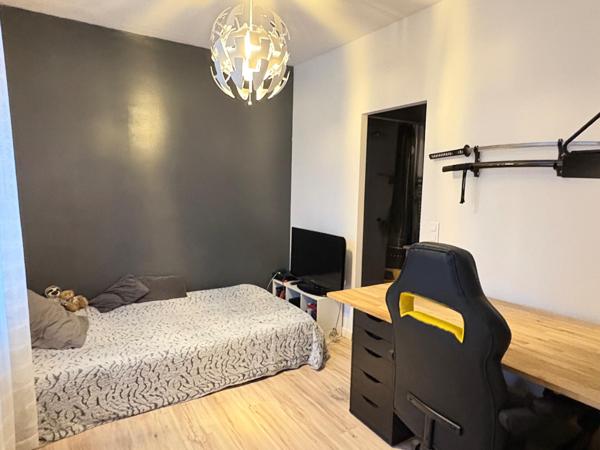 Maison de ville avec terrasse jardin et garage