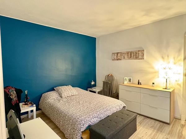 Maison de ville avec terrasse jardin et garage