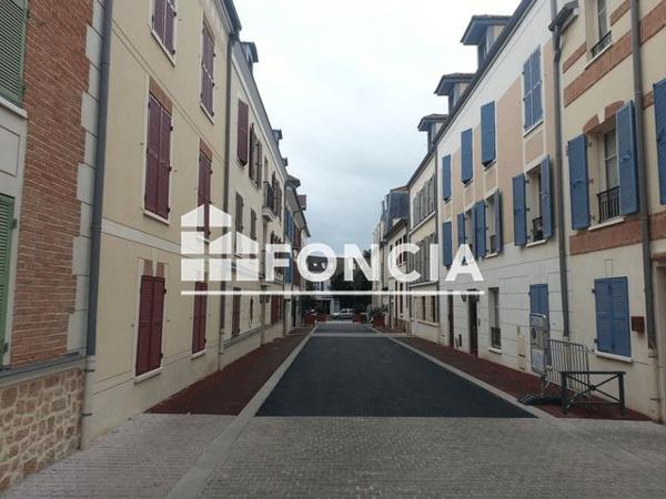 Location Appartement 3 pièces 62.98 m² - 2-4 RUE L ECHAPPE Croissy Sur Seine 78290