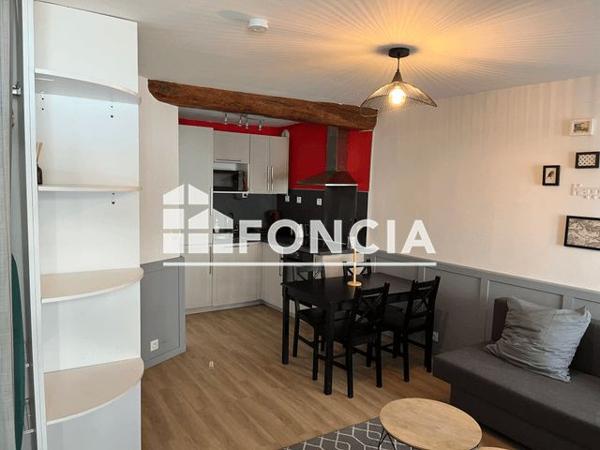 Location Appartement 2 pièces 32.69 m² - 3 COUR DU CENTRE Saint Cheron 91530