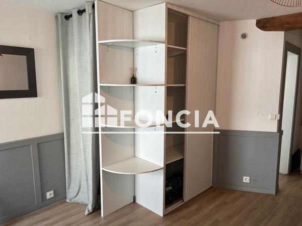 Location Appartement 2 pièces 32.69 m² - 3 COUR DU CENTRE Saint Cheron 91530