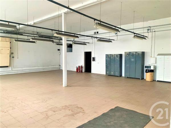 Immeuble à vendre  600 m2 ROANNE - 42