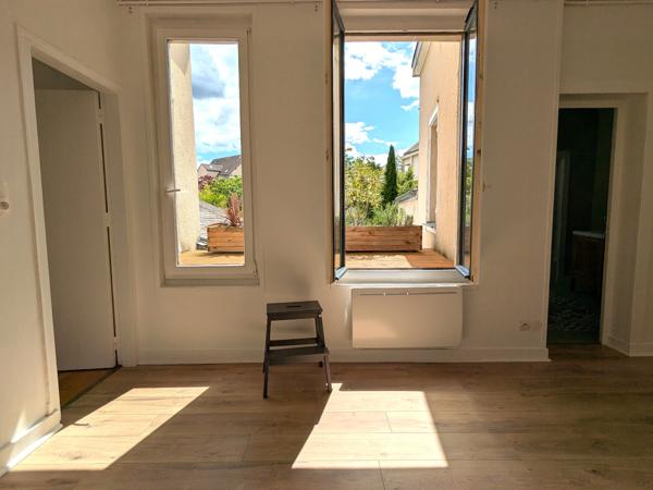 Chartres Gabriel Péri, appartement de charme, 2 chambres et terrasse dans petite copropriété à faibles charges