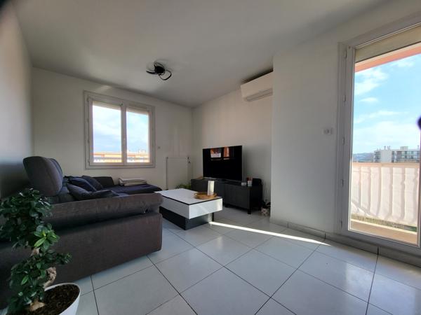 Marignane (13700) APPARTEMENT CONTEMPORAIN 4 PIECES 73M2 TRAVERSANT AVEC PARKING
