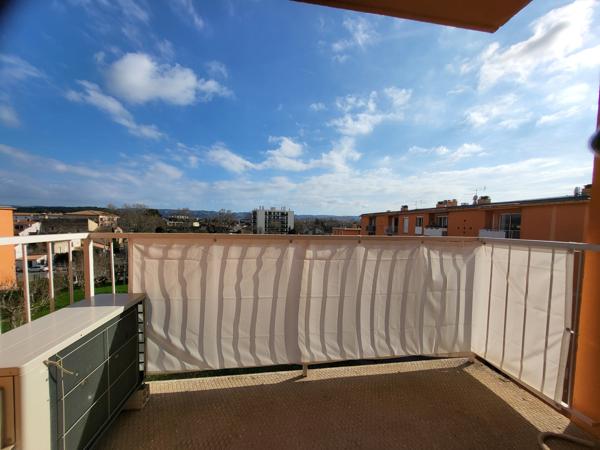 Marignane (13700) APPARTEMENT CONTEMPORAIN 4 PIECES 73M2 TRAVERSANT AVEC PARKING
