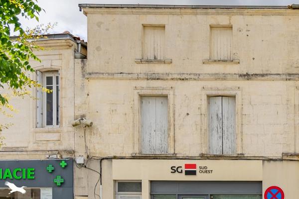 Immeuble à vendre 265 500 € Saujon 292 m² DPE D