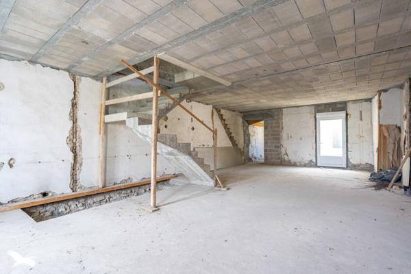 Immeuble à vendre 265 500 € Saujon 292 m² DPE D