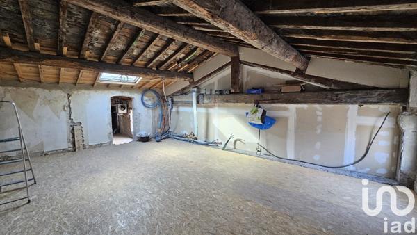 Appartement 2 pièces de 72 m² à Crest (26400)