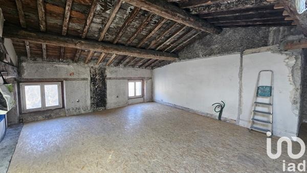 Appartement 2 pièces de 72 m² à Crest (26400)