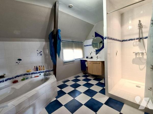 NOUVEAUTE - SEULEMENT CHEZ TRENTE CINQ NOTAIRES - dans un secteur calme et très recherché à 10 ...