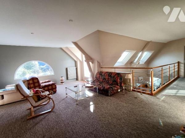 NOUVEAUTE - SEULEMENT CHEZ TRENTE CINQ NOTAIRES - dans un secteur calme et très recherché à 10 ...