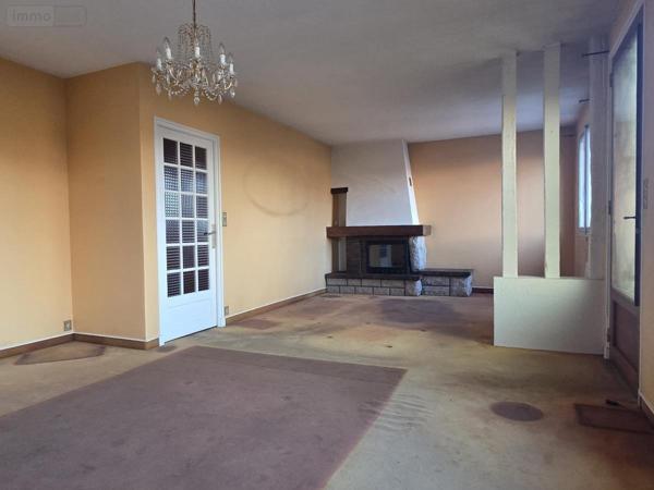 Maison à vendre à Château-Gontier-sur-Mayenne en Mayenne (53200), ref : 53073-1721