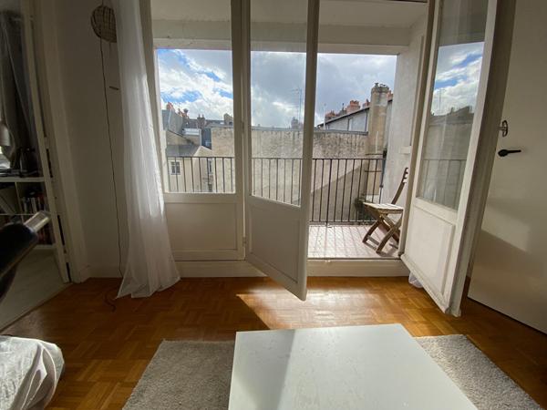 A VENDRE NANTES/PROCE APPARTEMENT BALCON/PARKING/CAVE