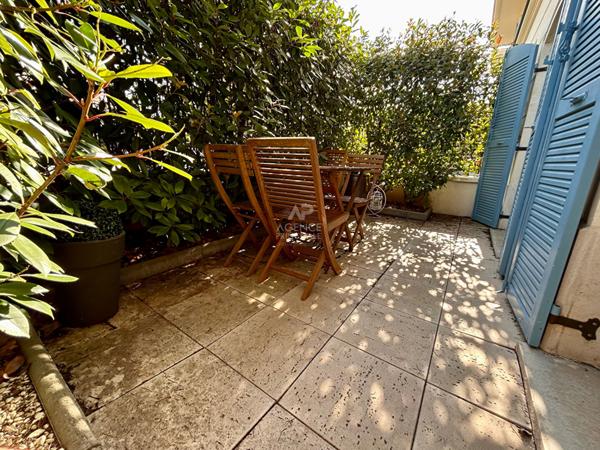 Appartement avec terrasse Poissy 3 pièces 55.76m2 €275 000 ** - Référence 9127