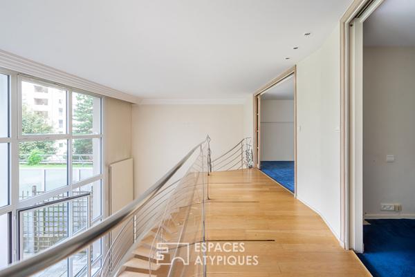 Duplex aux volumes exceptionnels près du parc des Buttes-Chaumont