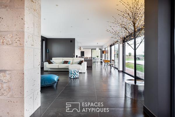 Contemporaine de plain-pied avec dépendance proche de Valence d’Agen