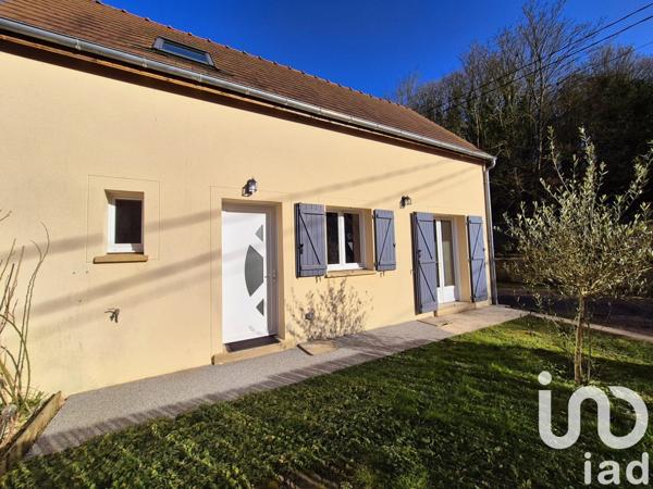 Maison traditionnelle 3 pièces de 68 m² à Mériel (95630)