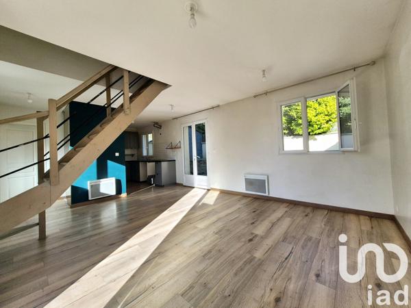 Maison traditionnelle 3 pièces de 68 m² à Mériel (95630)