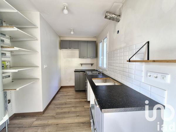 Maison traditionnelle 3 pièces de 68 m² à Mériel (95630)