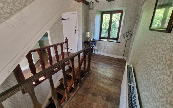 Maison à vendre    6 pièces • 220 m2 Saint-Priest-Ligoure