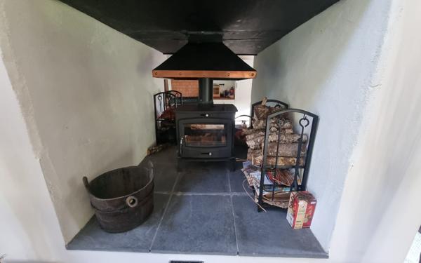 Maison à vendre    6 pièces • 220 m2 Saint-Priest-Ligoure