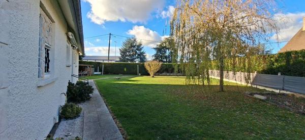 Maison à vendre à Mesnils-sur-Iton dans l'Eure (27240), ref : E2116