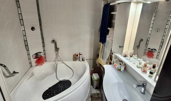 Haut de villa au calme à Juan les Pins