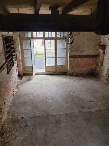 Maison à restaurer toiture refaite! Galapian