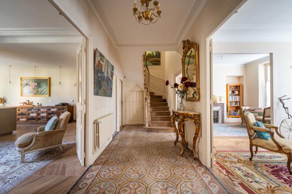Maison
         15 pièces
        - 421 m² Exclusivité 749 000 € *
