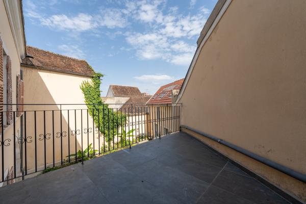 Maison
         15 pièces
        - 421 m² Exclusivité 749 000 € *