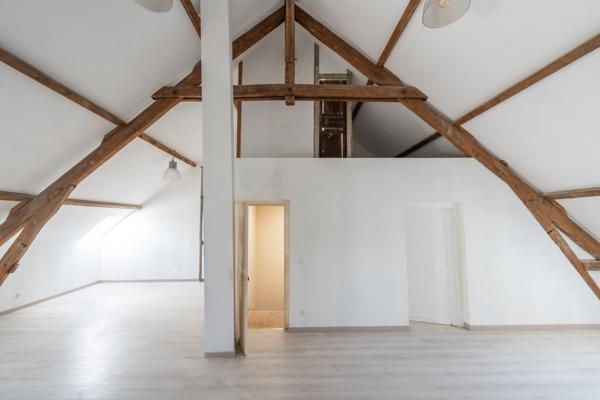 Maison
         15 pièces
        - 421 m² Exclusivité 749 000 € *