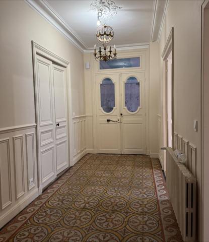 Maison
         15 pièces
        - 421 m² Exclusivité 749 000 € *