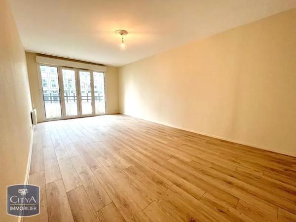 Appartement à louer 2 pièces 71.68m²
