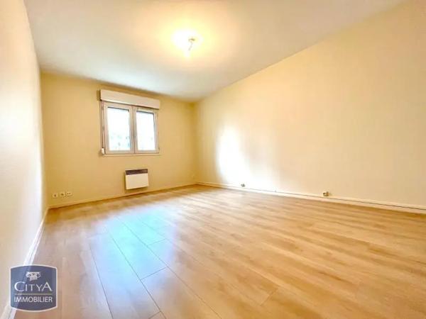 Appartement à louer 2 pièces 71.68m²