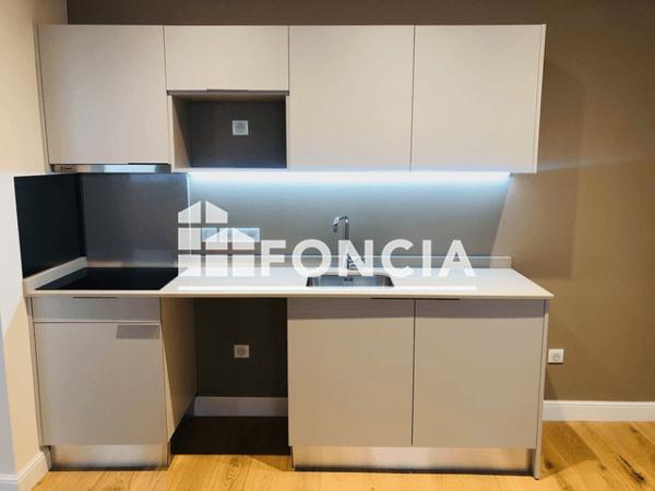 Location Appartement 3 pièces 70.96 m² - 9 RUE GALLOIS Blois 41000