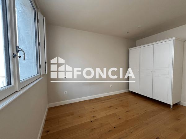 Location Appartement 3 pièces 70.96 m² - 9 RUE GALLOIS Blois 41000