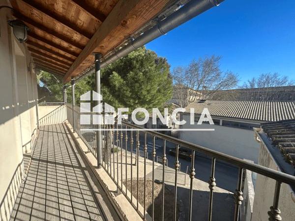 Location Appartement 3 pièces 65.2 m² - 2 TER RUE DES CARMELITES Uzes 30700