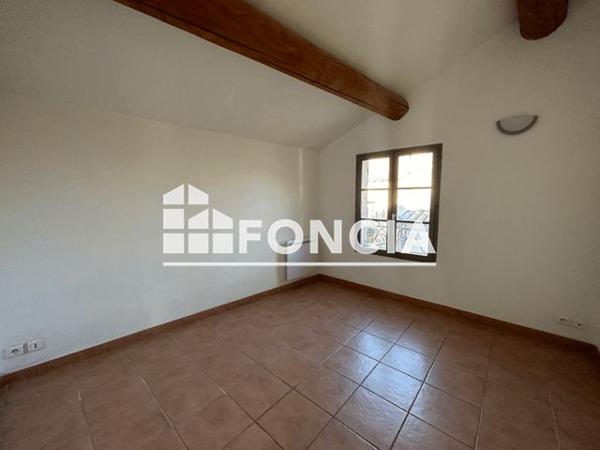 Location Appartement 3 pièces 65.2 m² - 2 TER RUE DES CARMELITES Uzes 30700