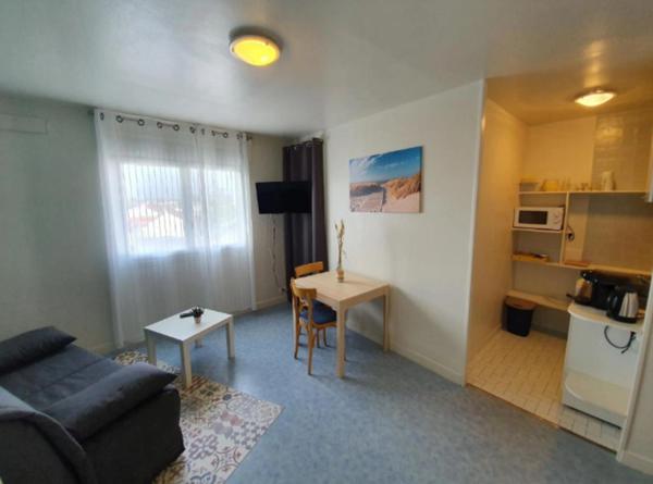 LA FAUTE SUR MER 85460 RARISSIME A 500 M DE LA PLAGE APPARTEMENT TYPE 2 / 1 CHAMBRE AVEC ACCES TERRASSE