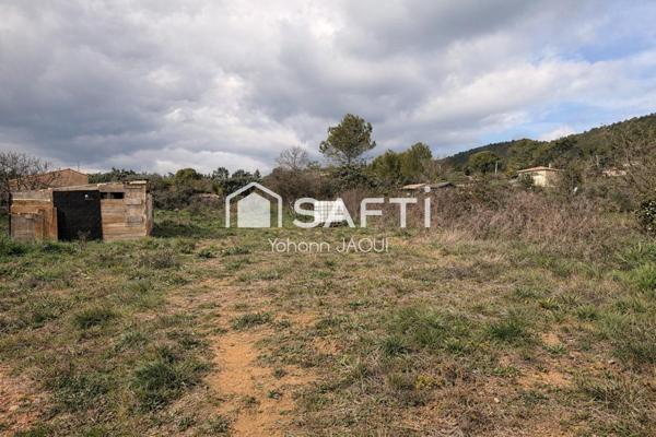 Villa contemporaine T5 neuve de plain-pied, piscine et pool-house, terrain plat de 2 117 m²