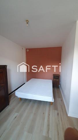 petit immeuble de deux appartement proche des grandes entreprises du Creusot et des universités .