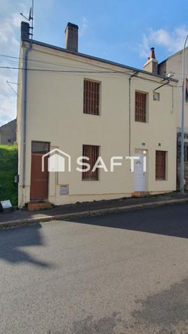 petit immeuble de deux appartement proche des grandes entreprises du Creusot et des universités .