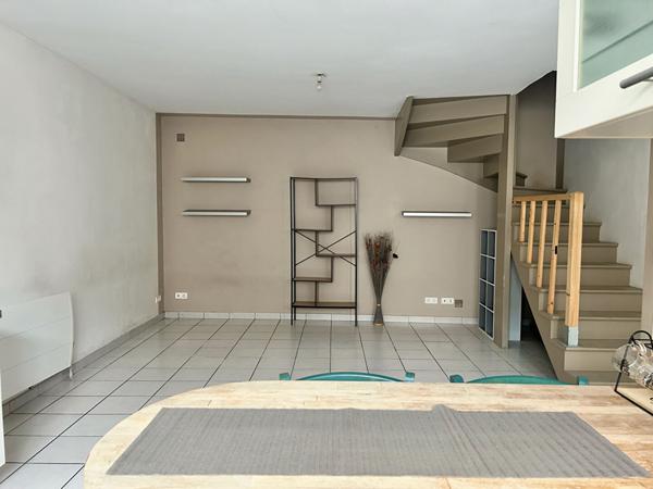 BELLE MAISON DE VILLE LUMINEUSE