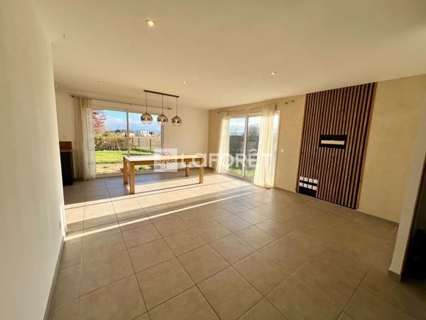 Achat maison près de LA TOUR DU PIN - 4 pièce(s) - 94 m² - 285 000 €