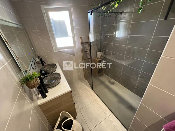 Achat maison près de LA TOUR DU PIN - 4 pièce(s) - 94 m² - 285 000 €