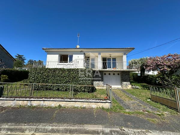 VILLEDIEU SU INDRE - Proche centre - Maison de type 4 - Ssol - jardin -terrasse
