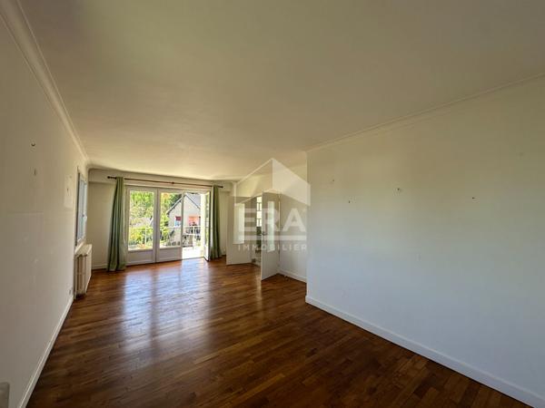 VILLEDIEU SU INDRE - Proche centre - Maison de type 4 - Ssol - jardin -terrasse