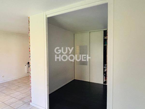 REZ-DE-JARDIN 250 m² - 15 minute RER C