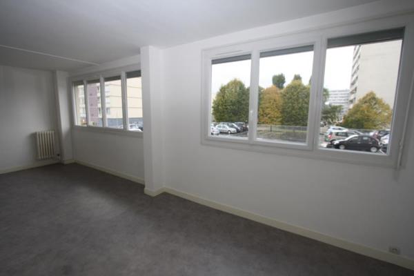 LOCATION d'un appartement de 4 pièces (69 m²) à ORLEANS
